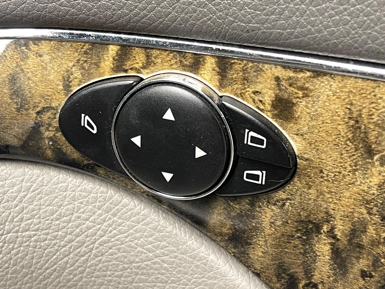 Used Mercedes-Benz E Class 2004 for sale - 78073041: Photo 16