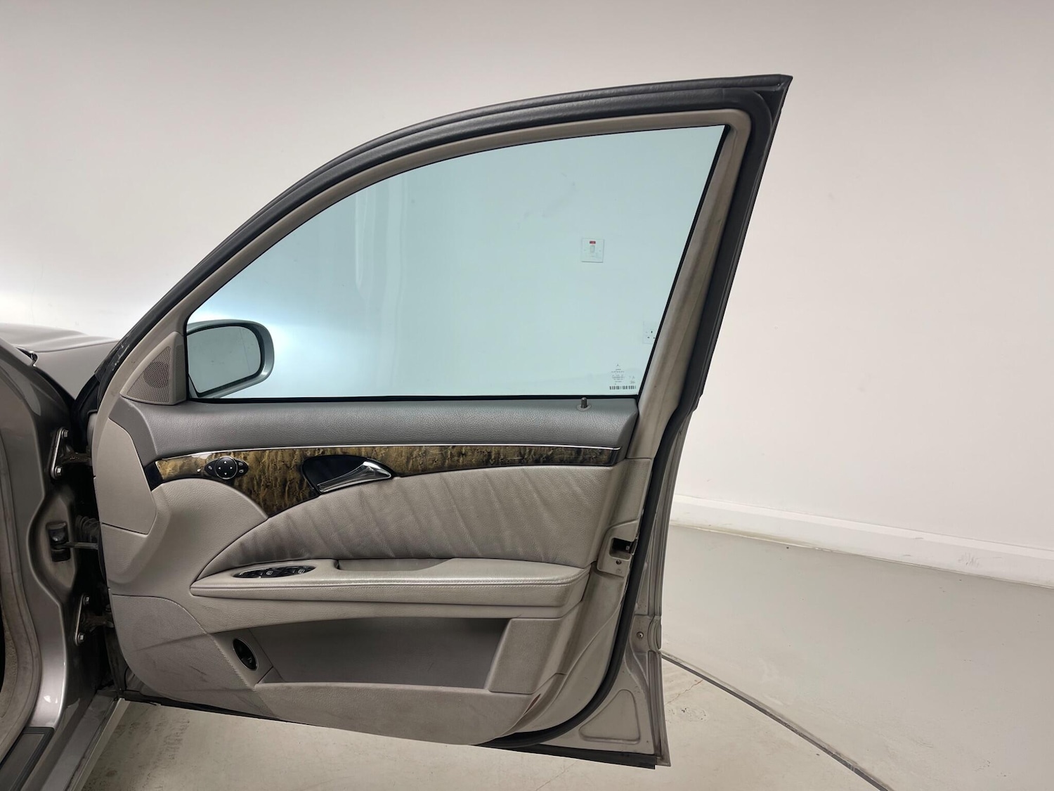 Used Mercedes-Benz E Class 2004 for sale - 78073041: Photo 19