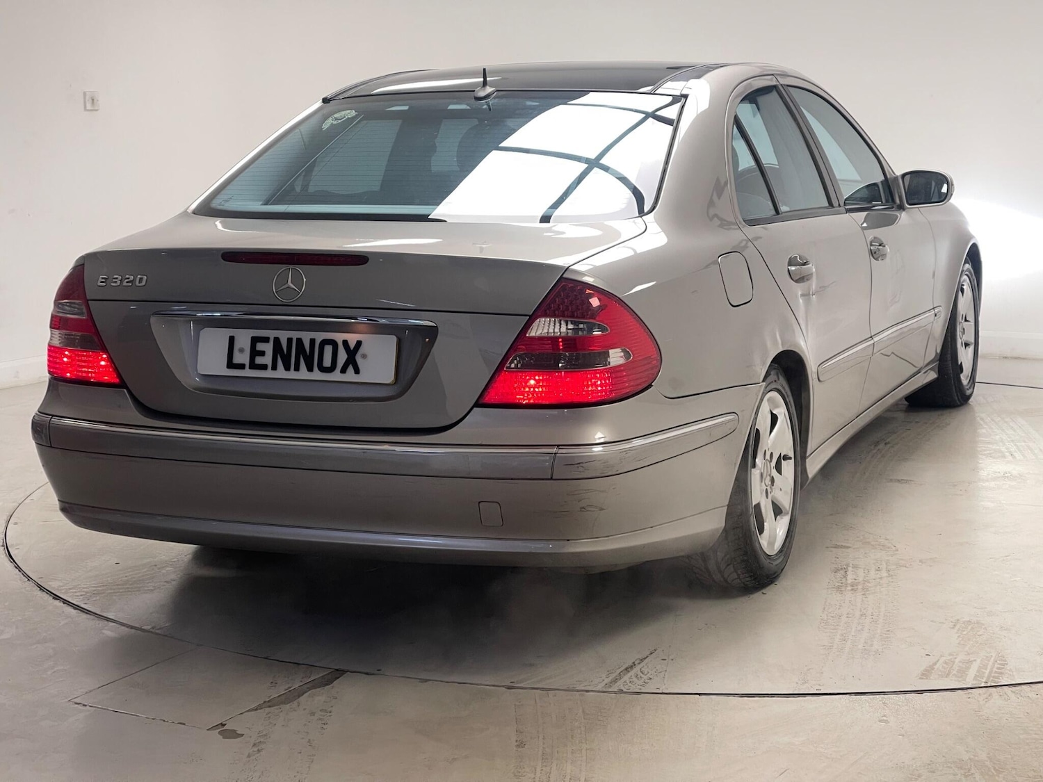 Used Mercedes-Benz E Class 2004 for sale - 78073041: Photo 4