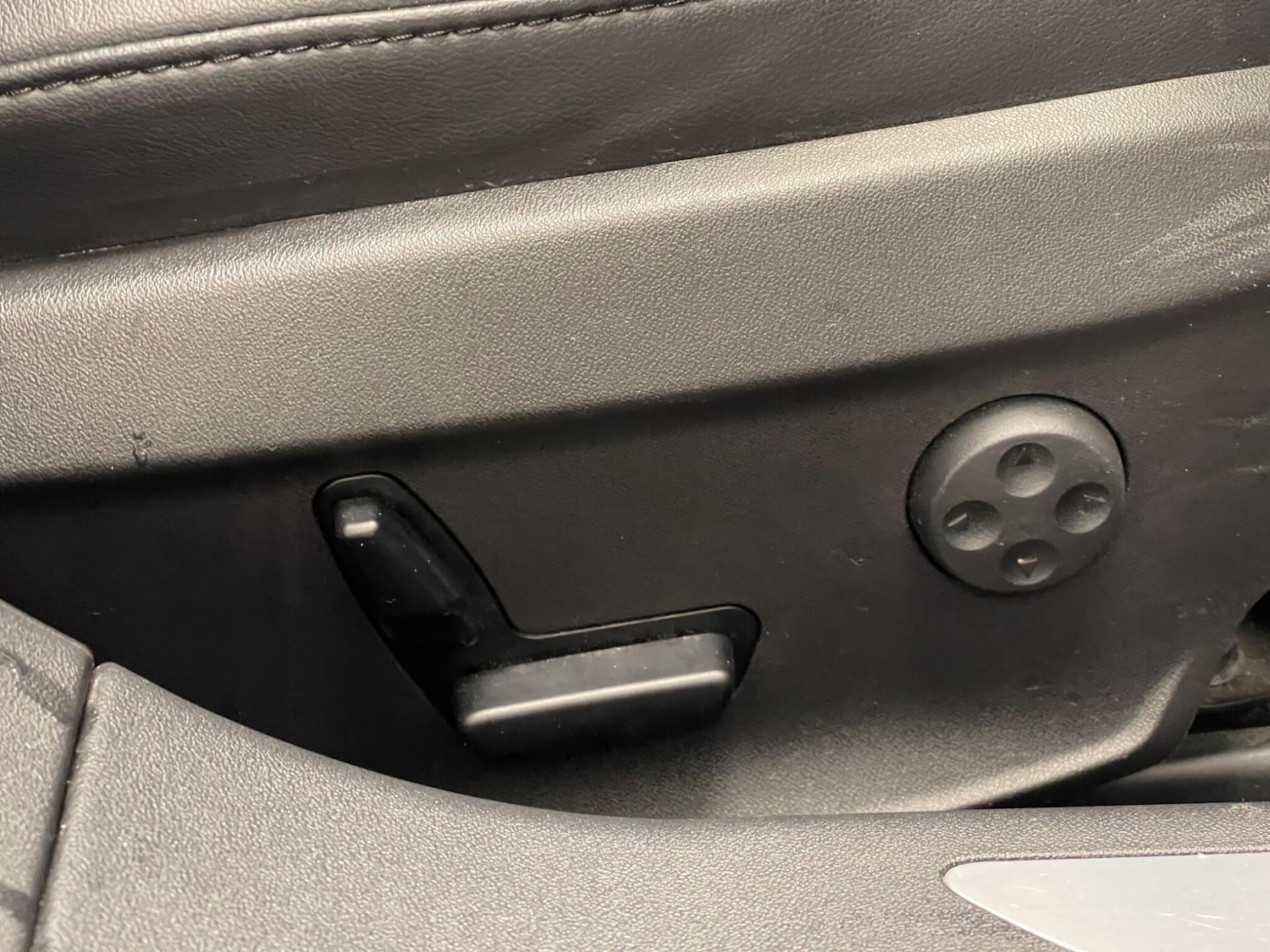 Used Tesla Model S 2017 for sale - 76990776: Photo 12