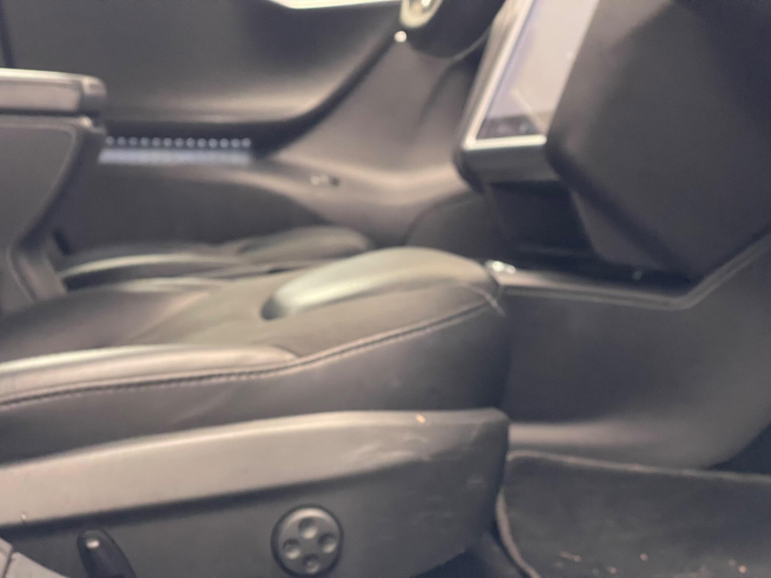 Used Tesla Model S 2017 for sale - 76990776: Photo 33