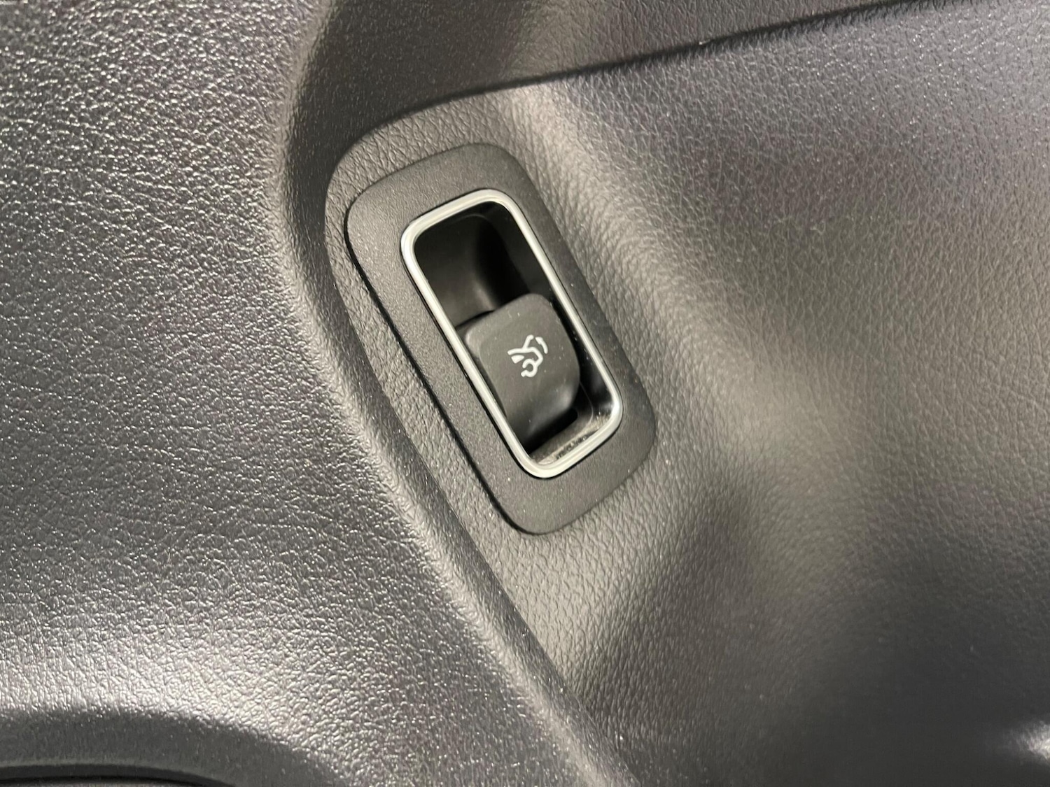 Used Mercedes-Benz CLA 2023 for sale - 77097727: Photo 9