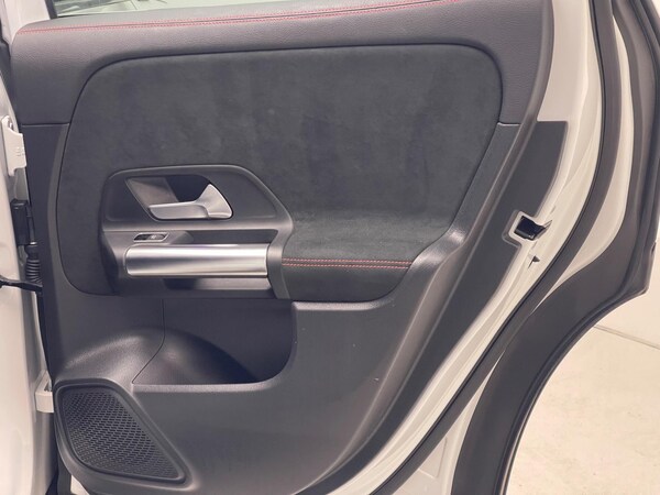 Used Mercedes-Benz EQA 2021 for sale - 76307636: Photo 25