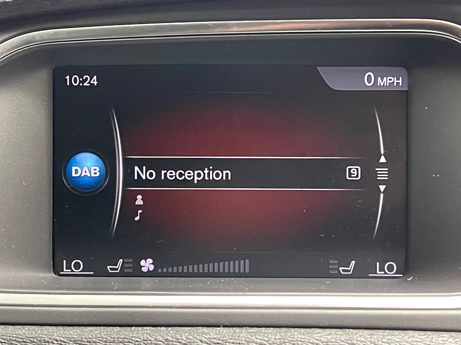 Used Volvo V40 Cross Country 2017 for sale - 75707555: Photo 24