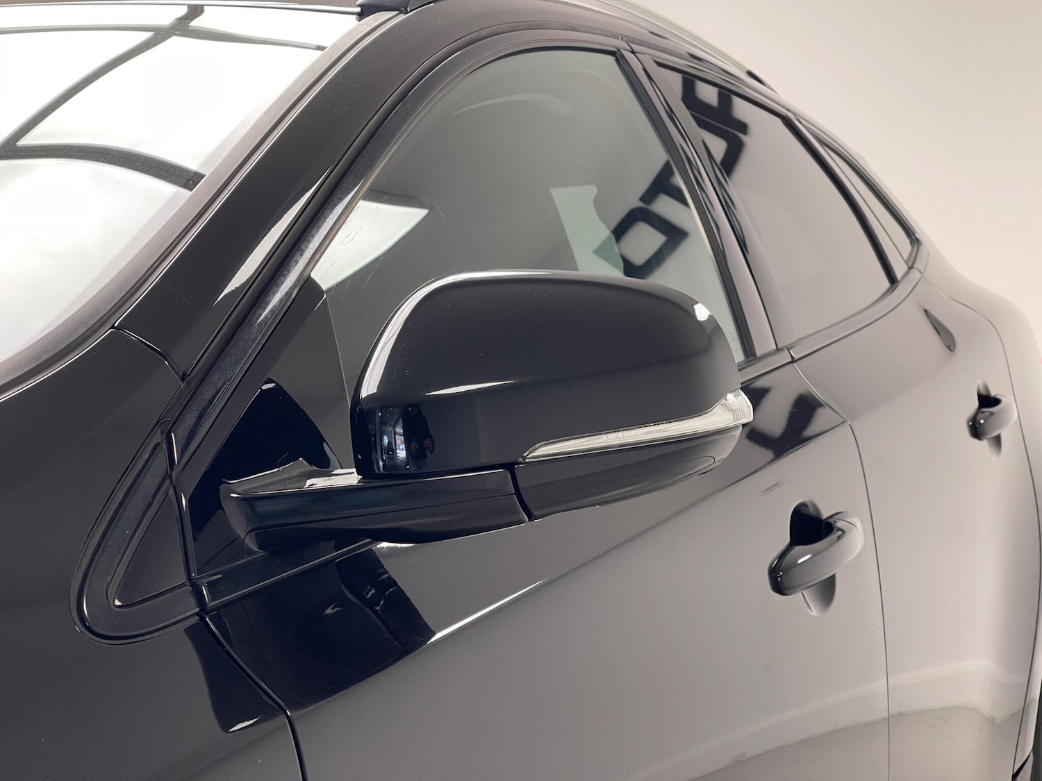 Used Volvo V40 Cross Country 2017 for sale - 75707555: Photo 26