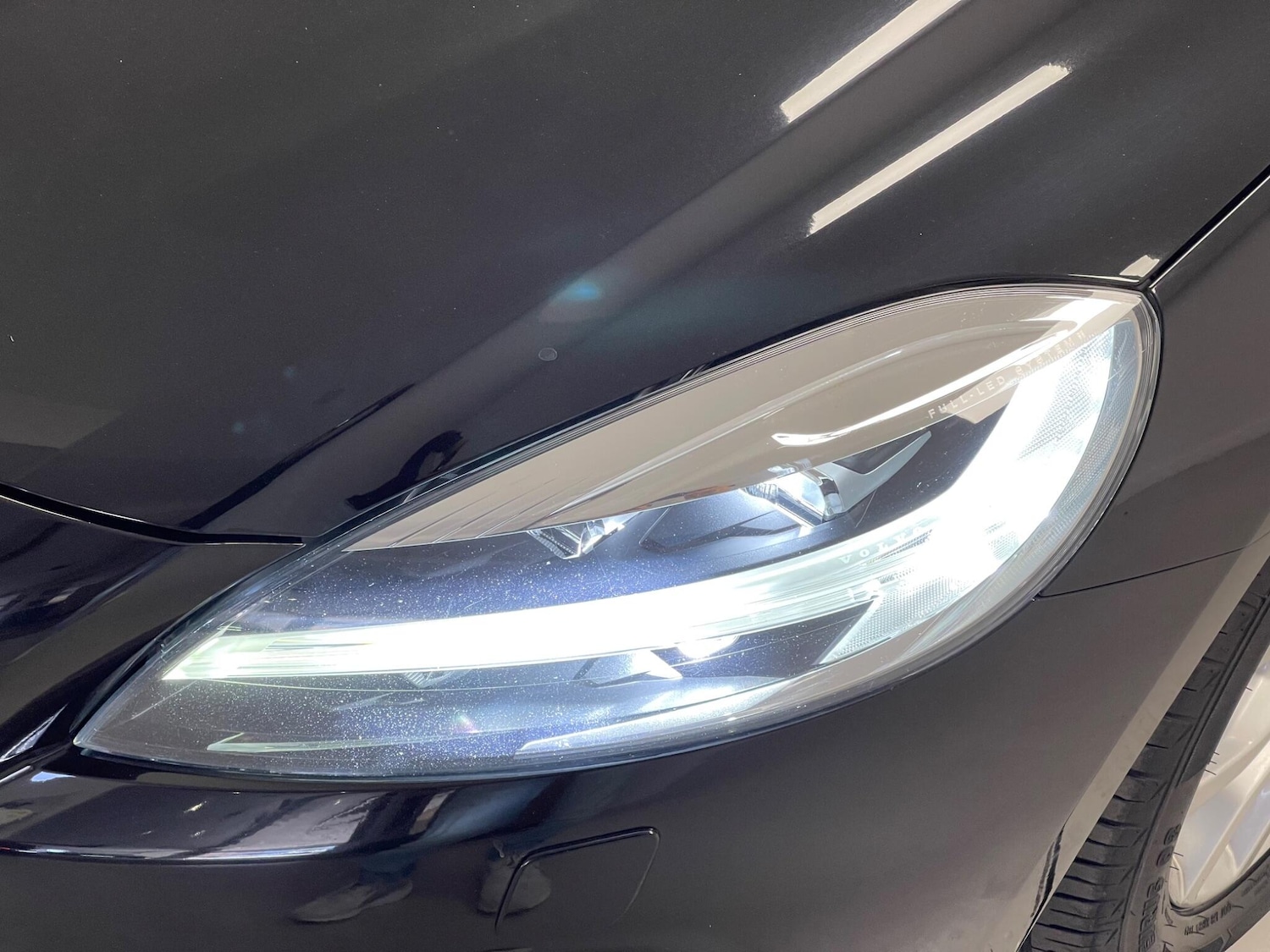 Used Volvo V40 Cross Country 2017 for sale - 75707555: Photo 29