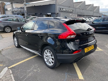 Used Volvo V40 Cross Country 2017 for sale - 75707555: Photo