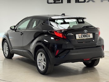 Used Toyota C-HR 2021 for sale - 79609337: Photo