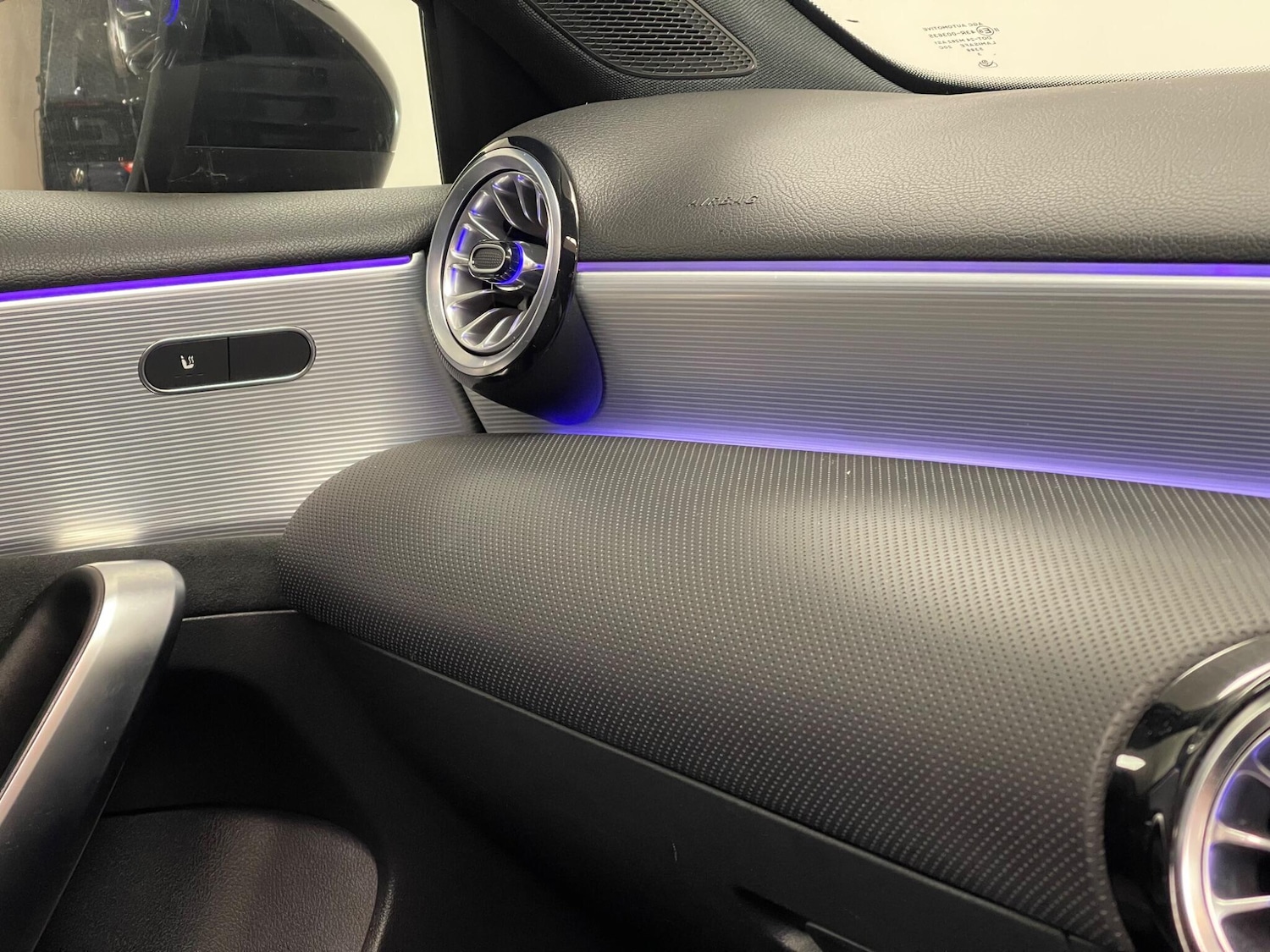 Used Mercedes-Benz A-Class 2022 for sale - 76715387: Photo 8