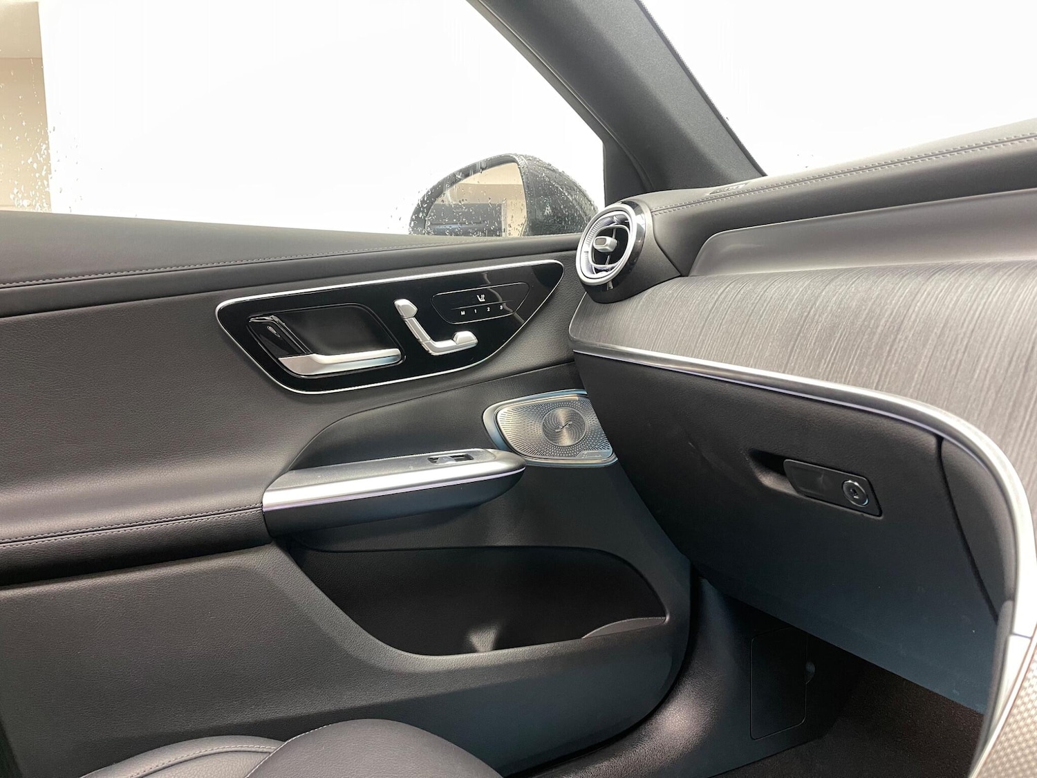 Used Mercedes-Benz GLC 2024 for sale - 77163338: Photo 13