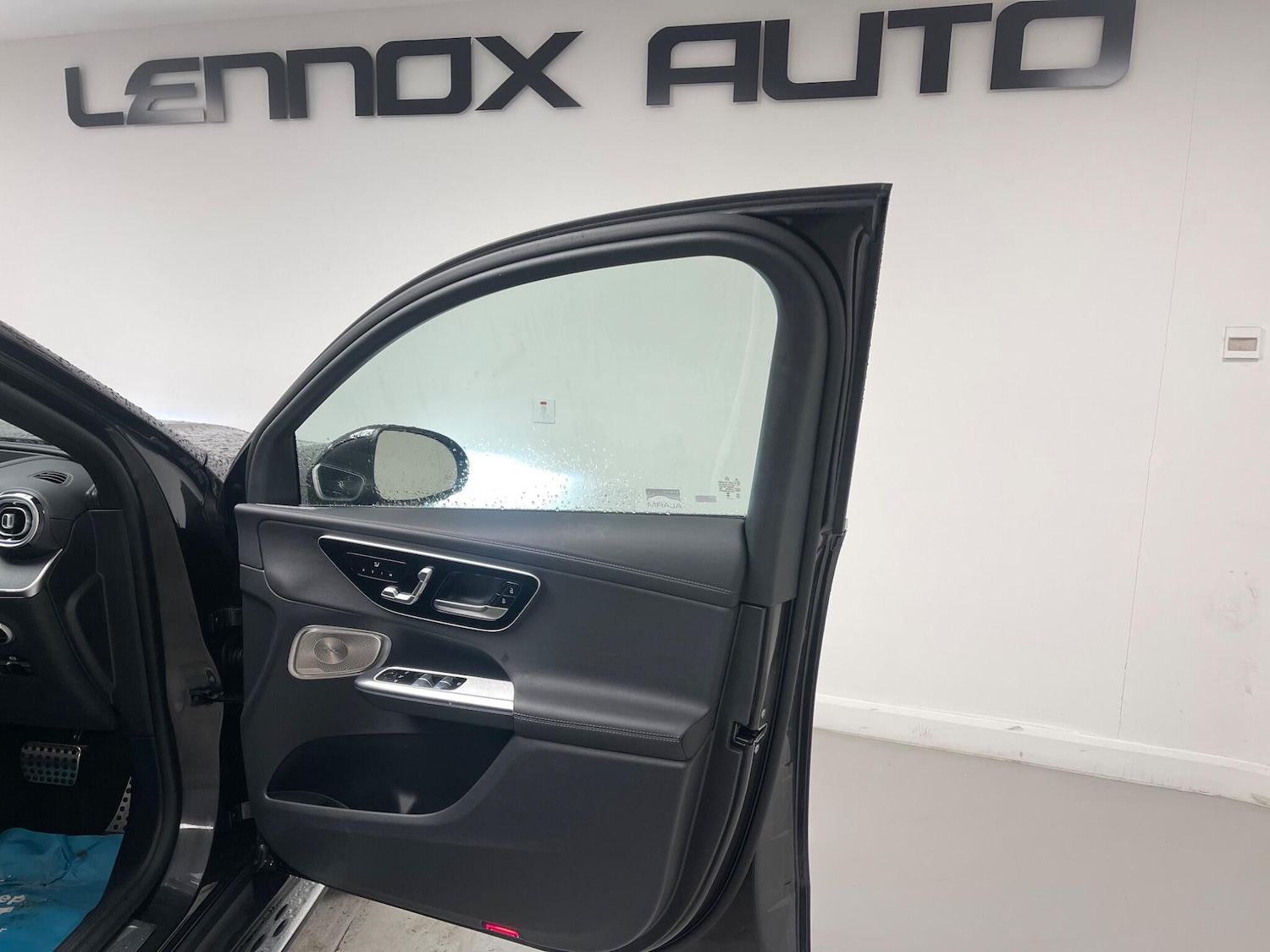 Used Mercedes-Benz GLC 2024 for sale - 77163338: Photo 31