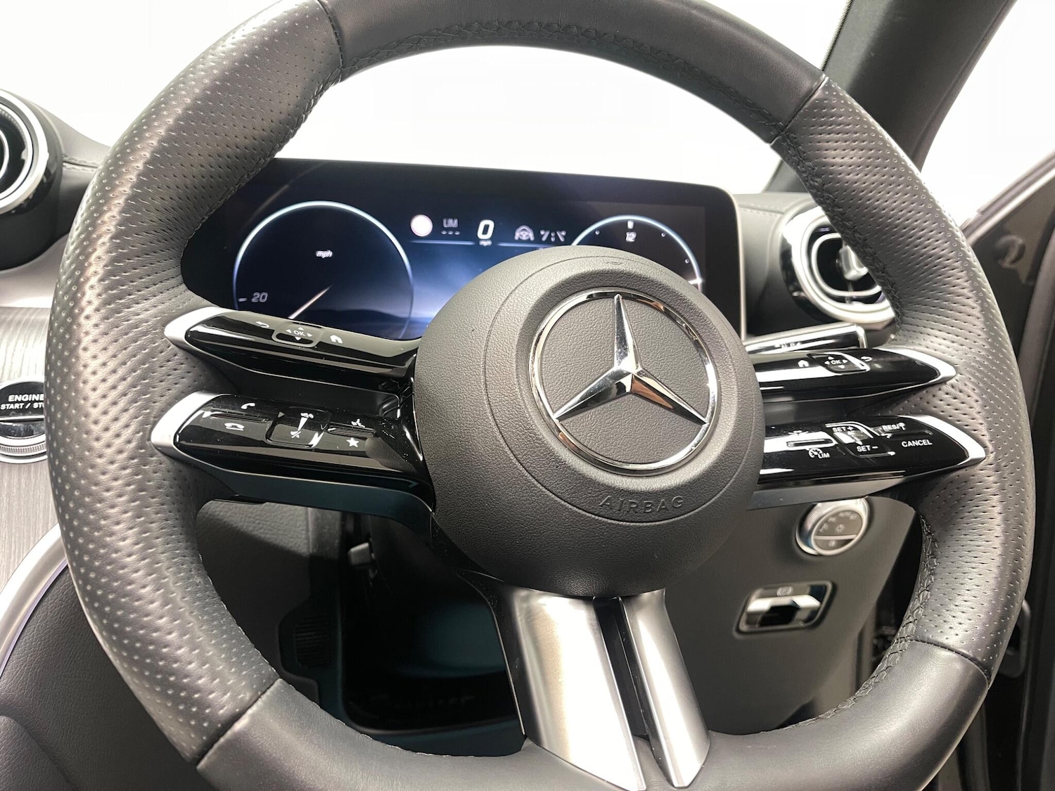 Used Mercedes-Benz GLC 2024 for sale - 77163338: Photo 43