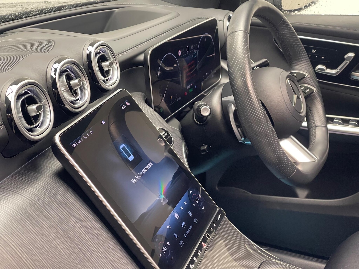 Used Mercedes-Benz GLC 2024 for sale - 77163338: Photo 8