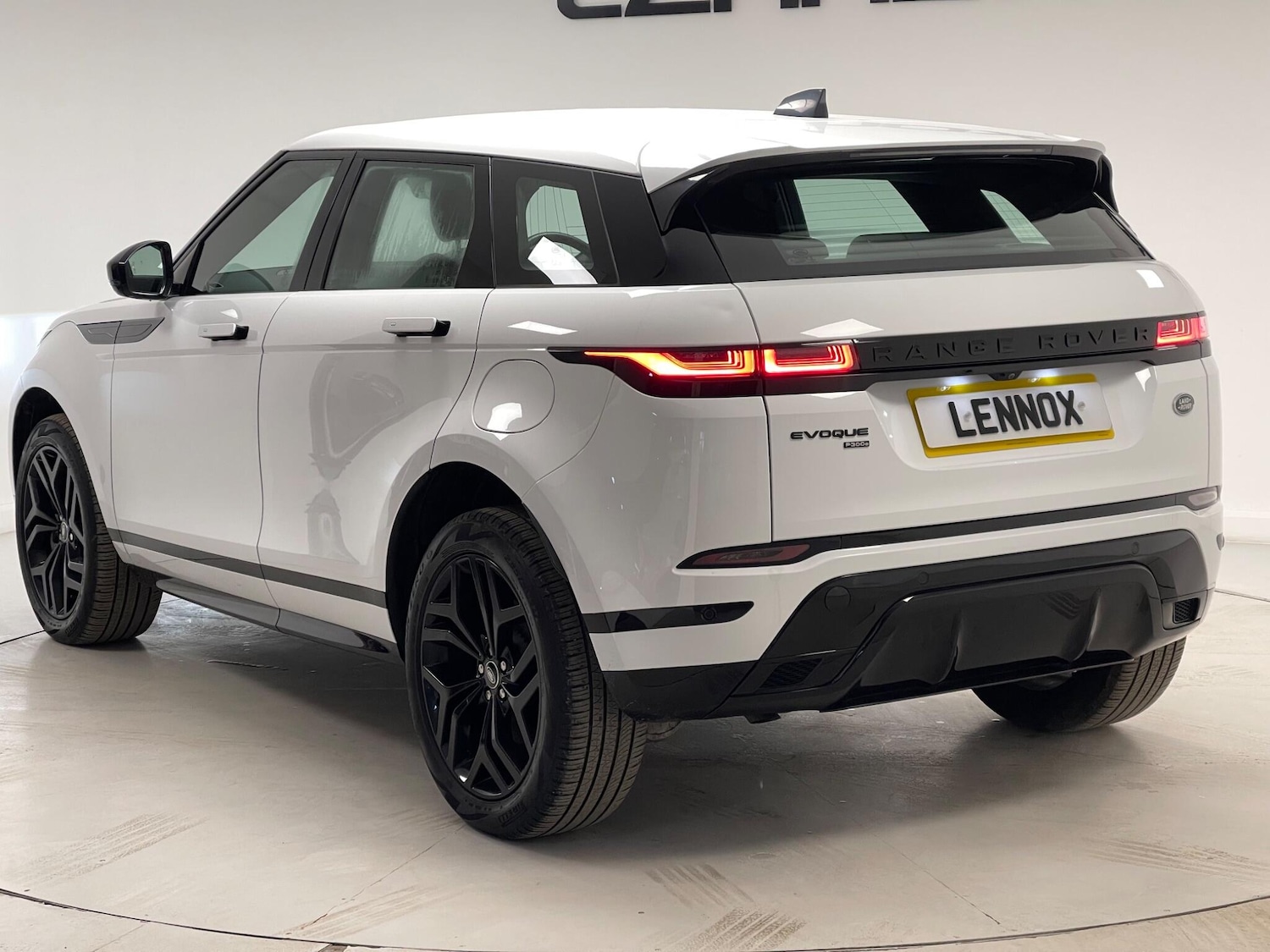 Used Land Rover Range Rover Evoque 2022 for sale - 77612311: Photo 4