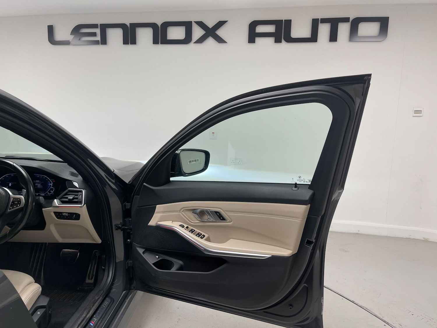 Used BMW 3 Series 2022 for sale - 76388833: Photo 25