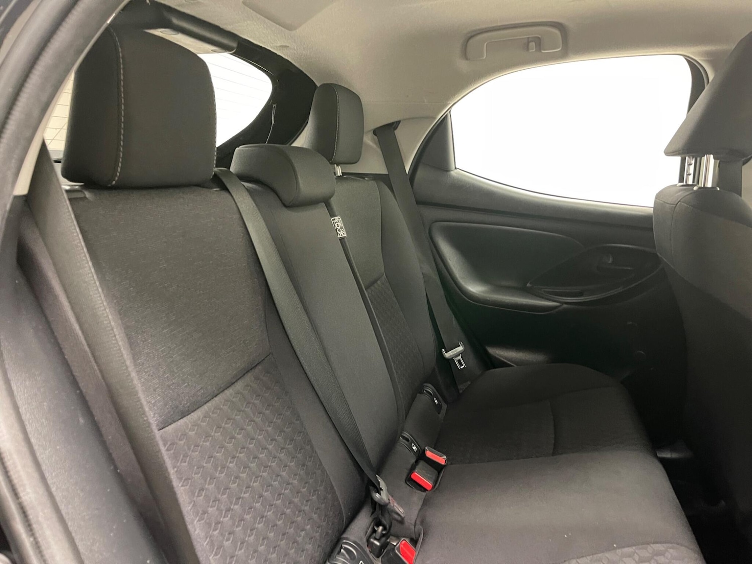 Used Toyota Yaris 2023 for sale - 76994044: Photo 11