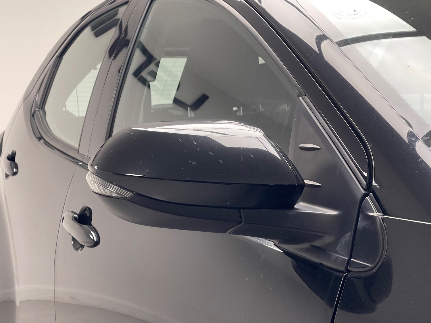 Used Toyota Yaris 2023 for sale - 76994044: Photo 24