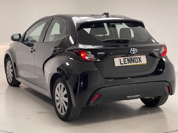 Used Toyota Yaris 2023 for sale - 76994044: Photo