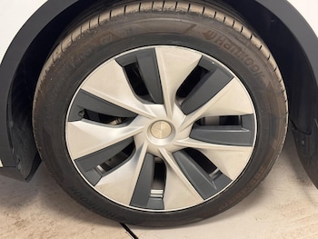 Used Tesla Model Y 2022 for sale - 77704927: Photo