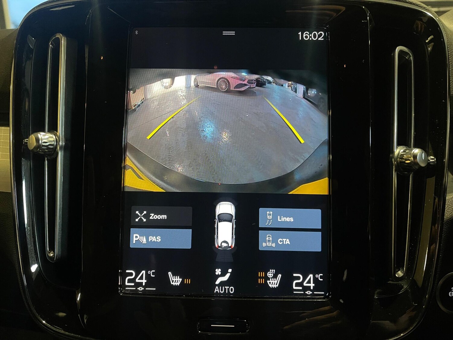 Used Volvo XC40 for sale - 77659154: Photo 27