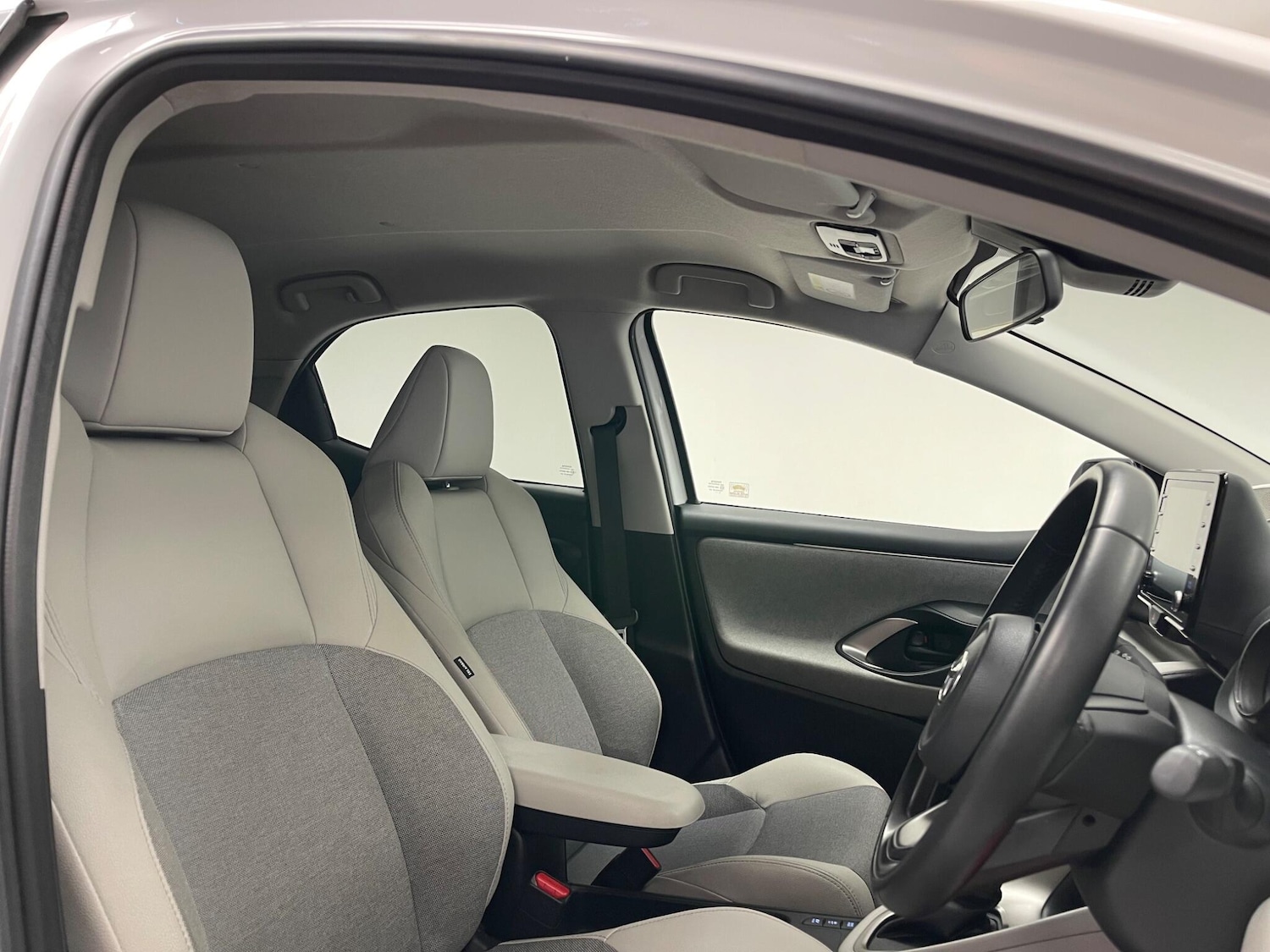 Used Toyota Yaris 2020 for sale - 76549038: Photo 8