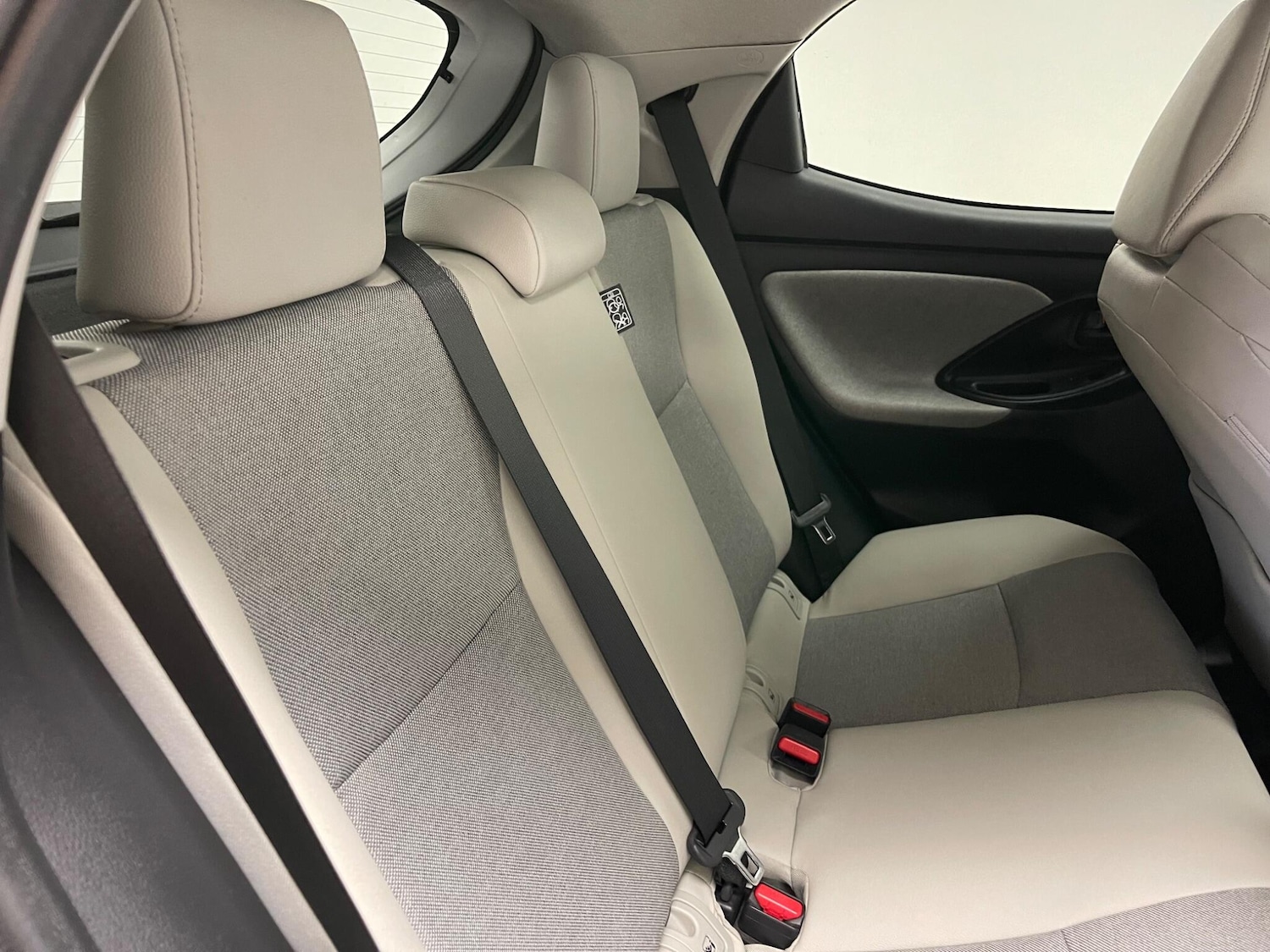 Used Toyota Yaris 2020 for sale - 76549038: Photo 9