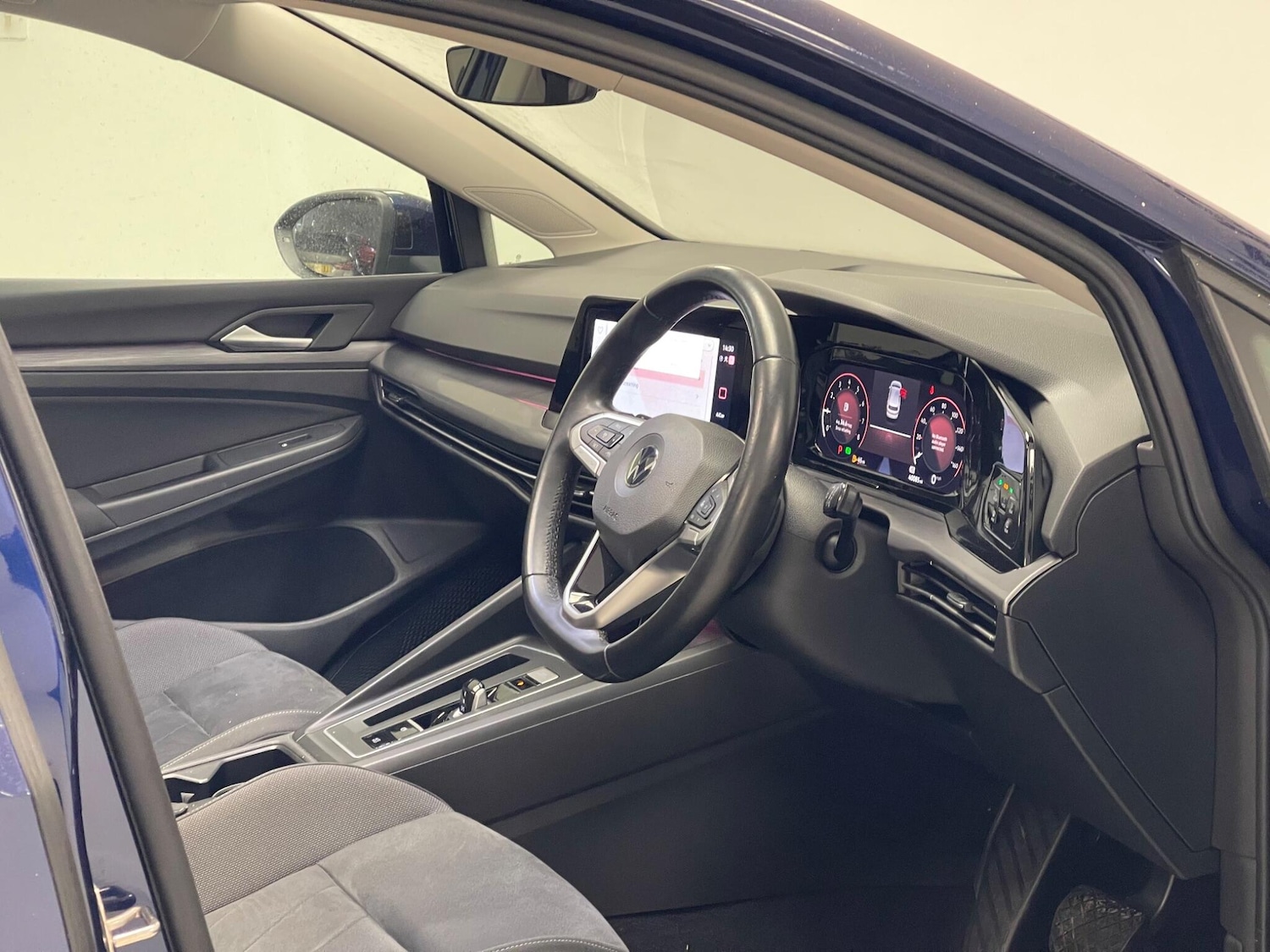 Used Volkswagen Golf 2021 for sale - 75838270: Photo 8