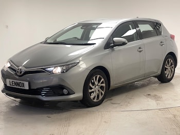 Used Toyota Auris 2017 for sale - 77351379: Photo