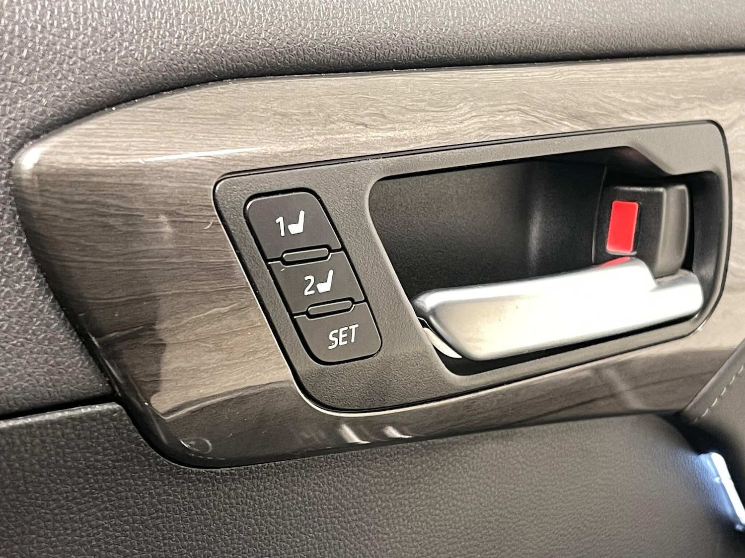 Used Toyota Highlander 2023 for sale - 77598340: Photo 28