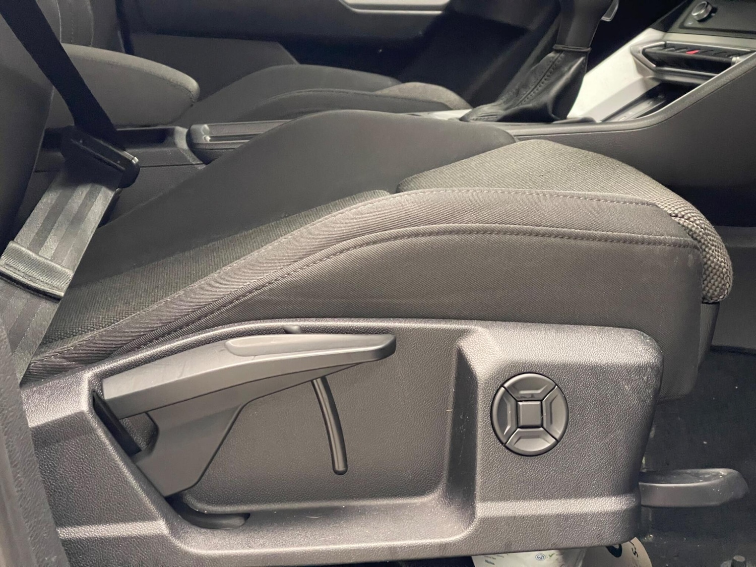 Used Audi Q3 2025 for sale - 76952990: Photo 37