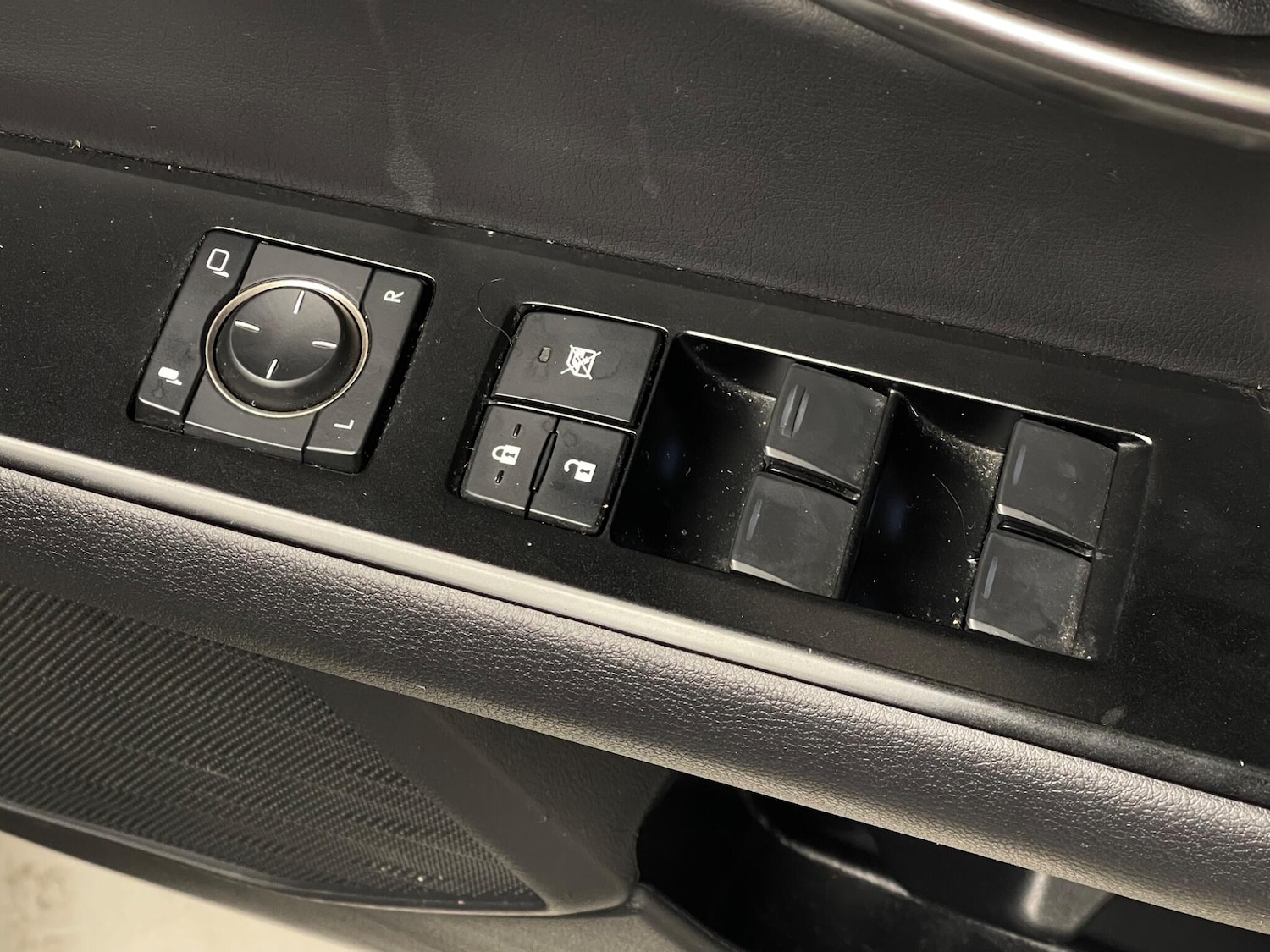 Used Lexus UX 2021 for sale - 76976475: Photo 27