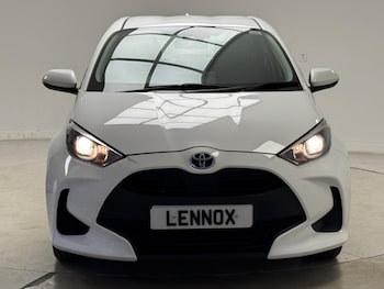 Used Toyota Yaris 2024 for sale - 79464417: Photo