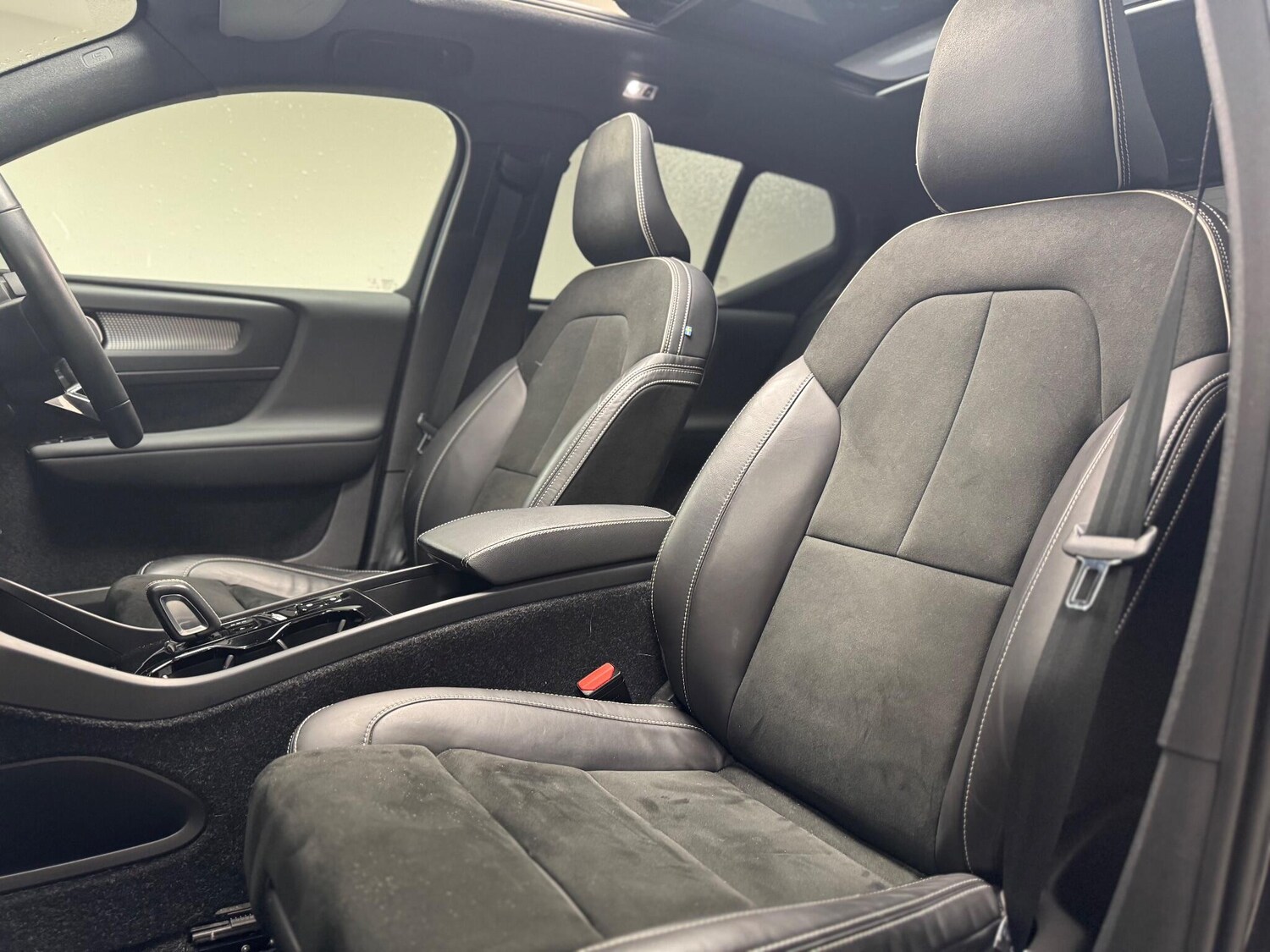 Used Volvo XC40 2022 for sale - 77969879: Photo 23