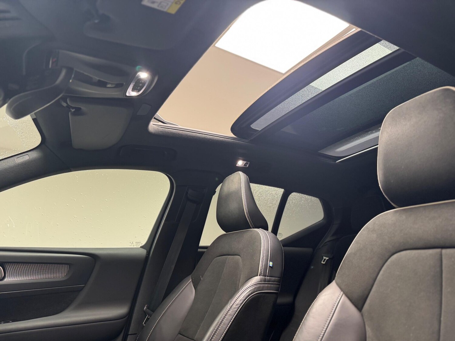 Used Volvo XC40 2022 for sale - 77969879: Photo 24