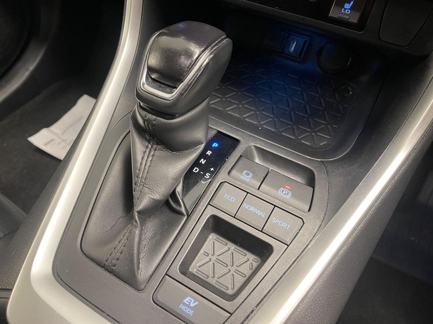 Used Toyota RAV4 2022 for sale - 77238295: Photo 11