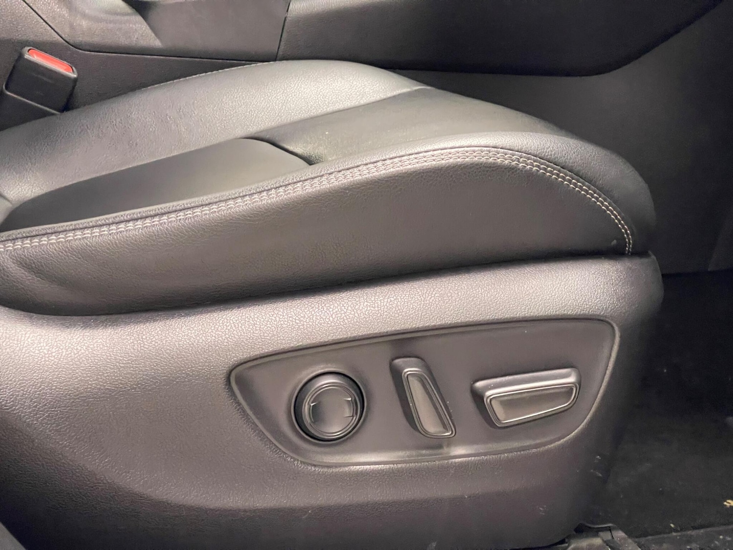 Used Toyota RAV4 2022 for sale - 77238295: Photo 24