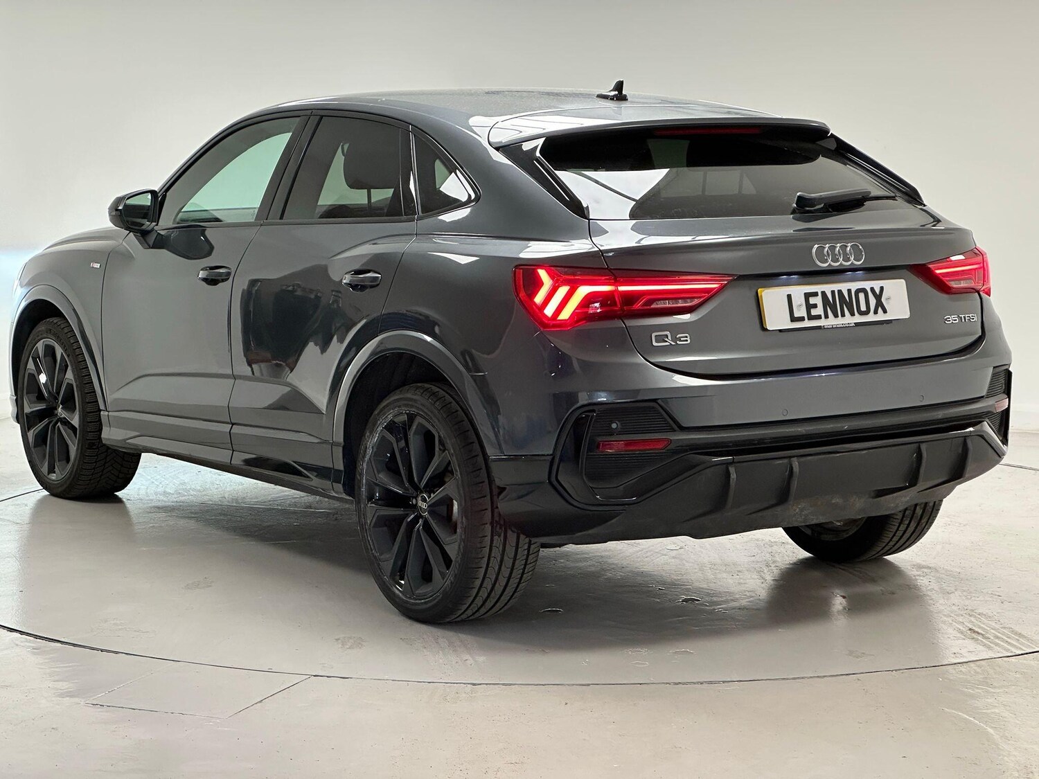 Used Audi Q3 2023 for sale - 75377908: Photo 4