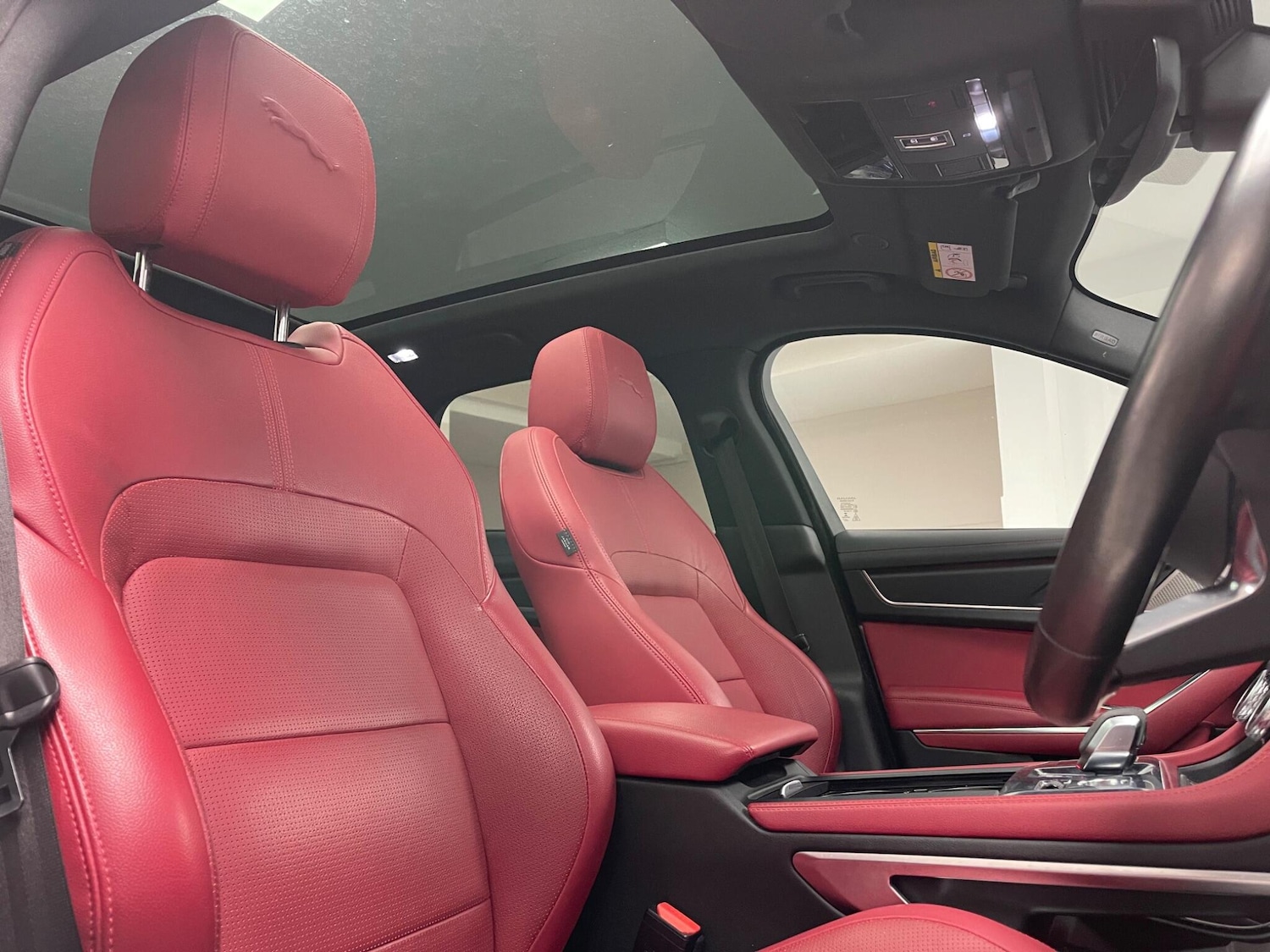 Used Jaguar F-Pace 2022 for sale - 76175260: Photo 10