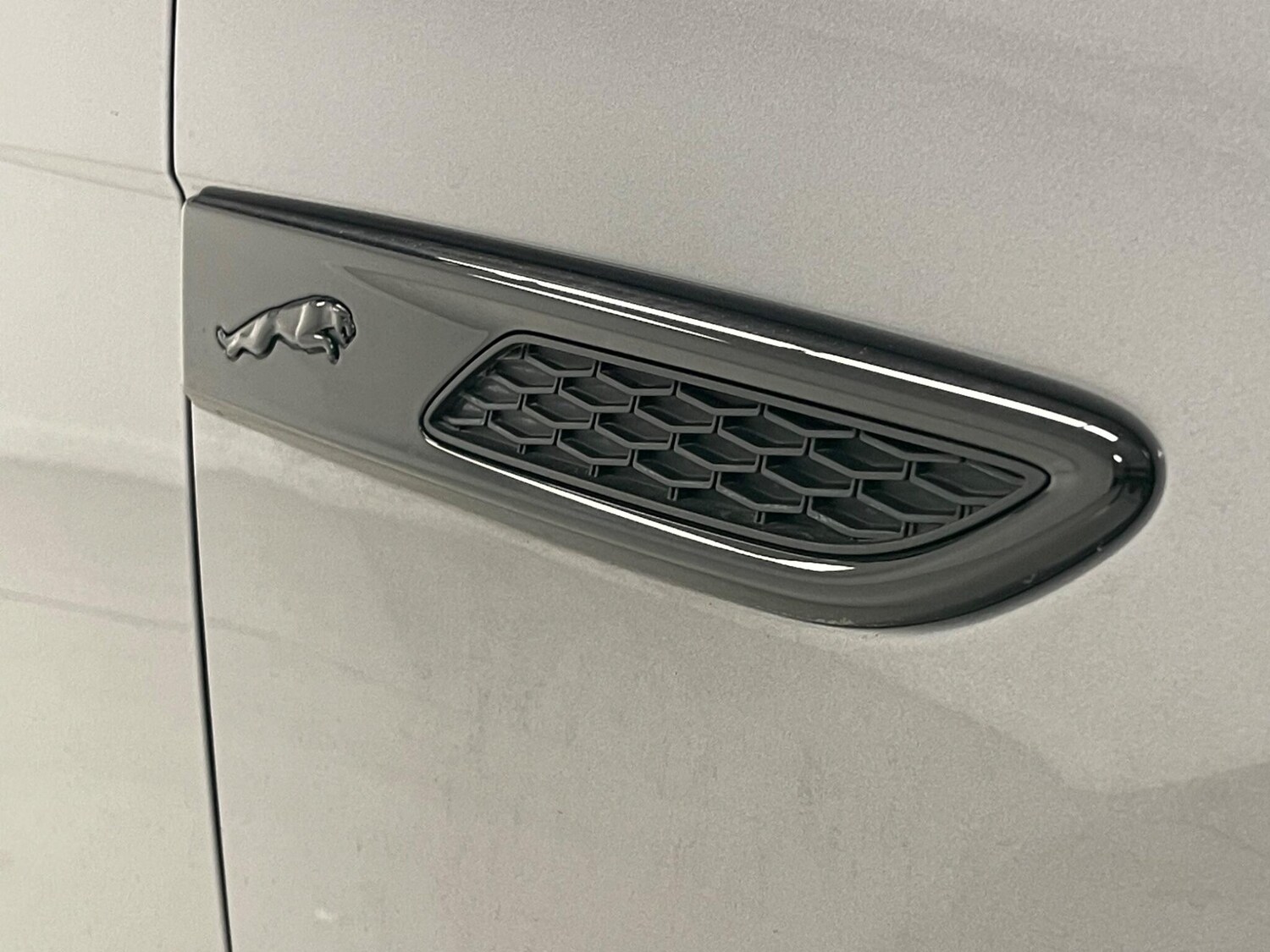 Used Jaguar F-Pace 2022 for sale - 76175260: Photo 41