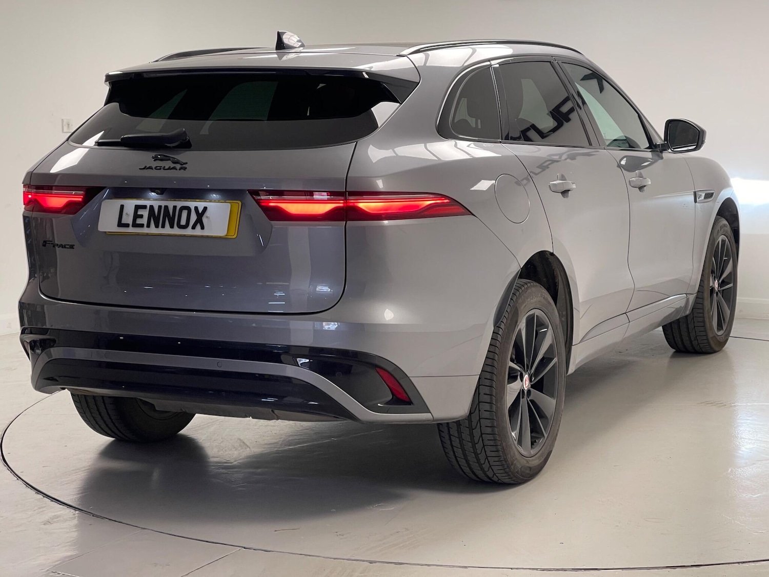 Used Jaguar F-Pace 2022 for sale - 76175260: Photo 6