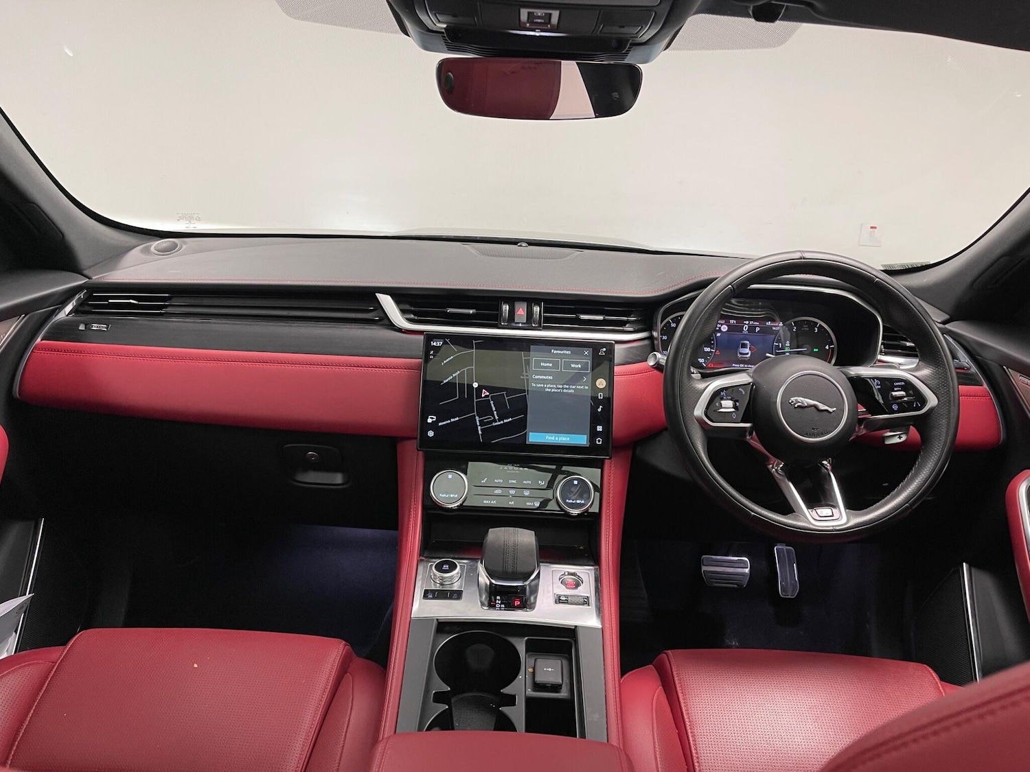 Used Jaguar F-Pace 2022 for sale - 76175260: Photo 8