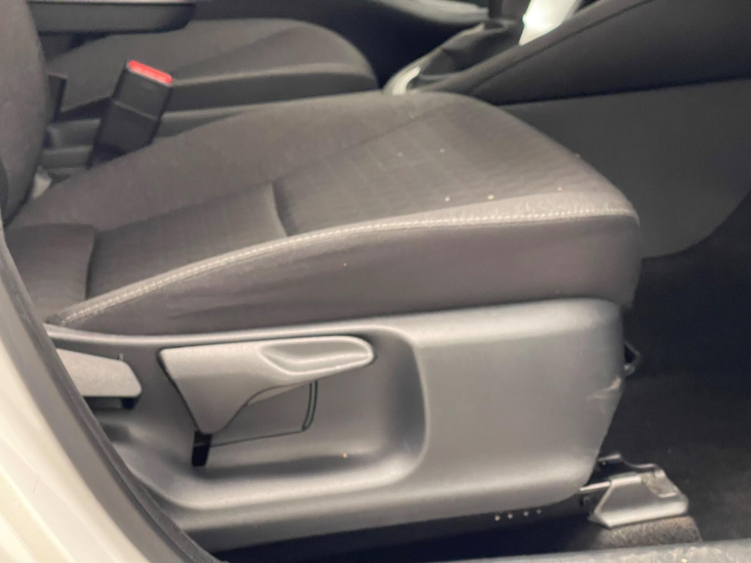 Used Toyota Yaris 2023 for sale - 76031722: Photo 29