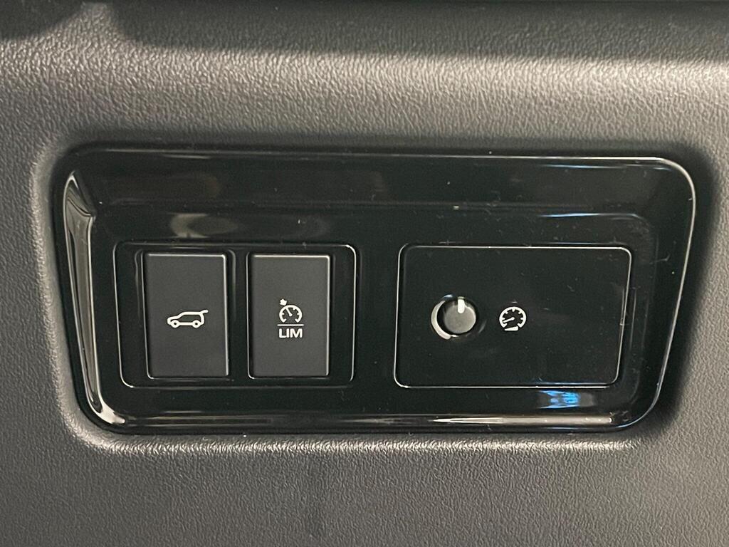 Used Jaguar F-Pace for sale - 77709813: Photo 18