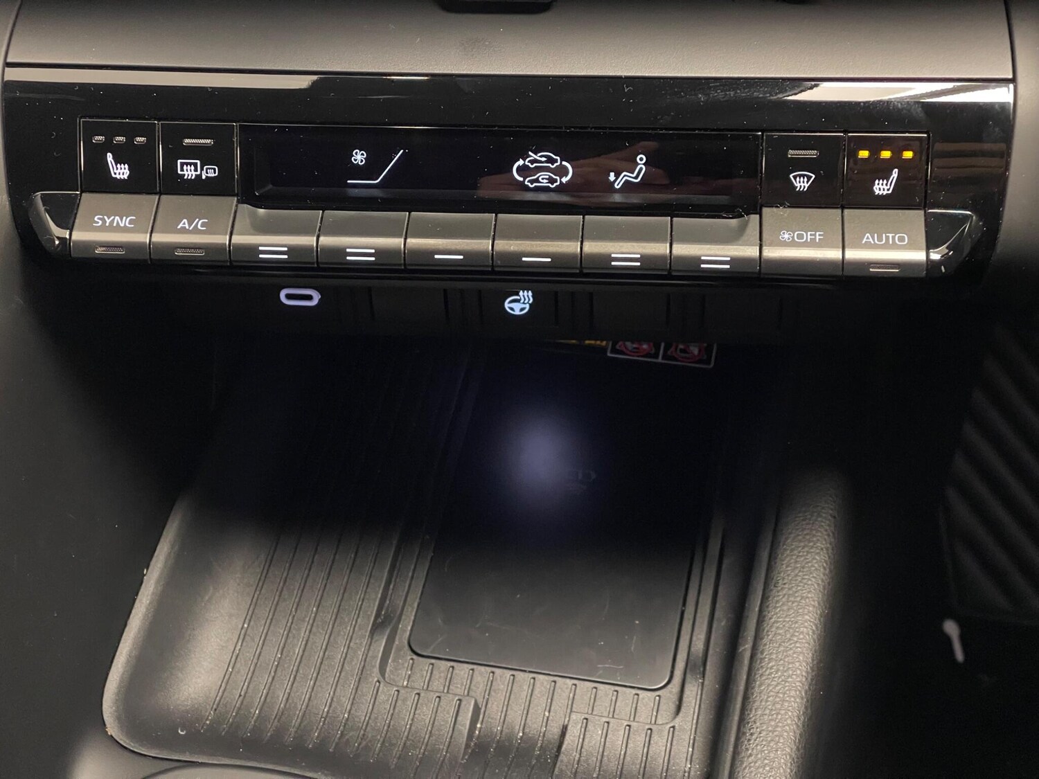 Used Toyota C-HR 2024 for sale - 77574981: Photo 18