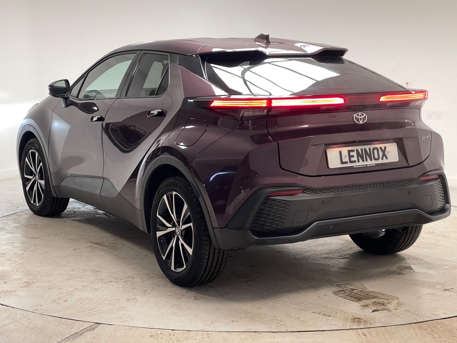 Used Toyota C-HR 2024 for sale - 77574981: Photo 4