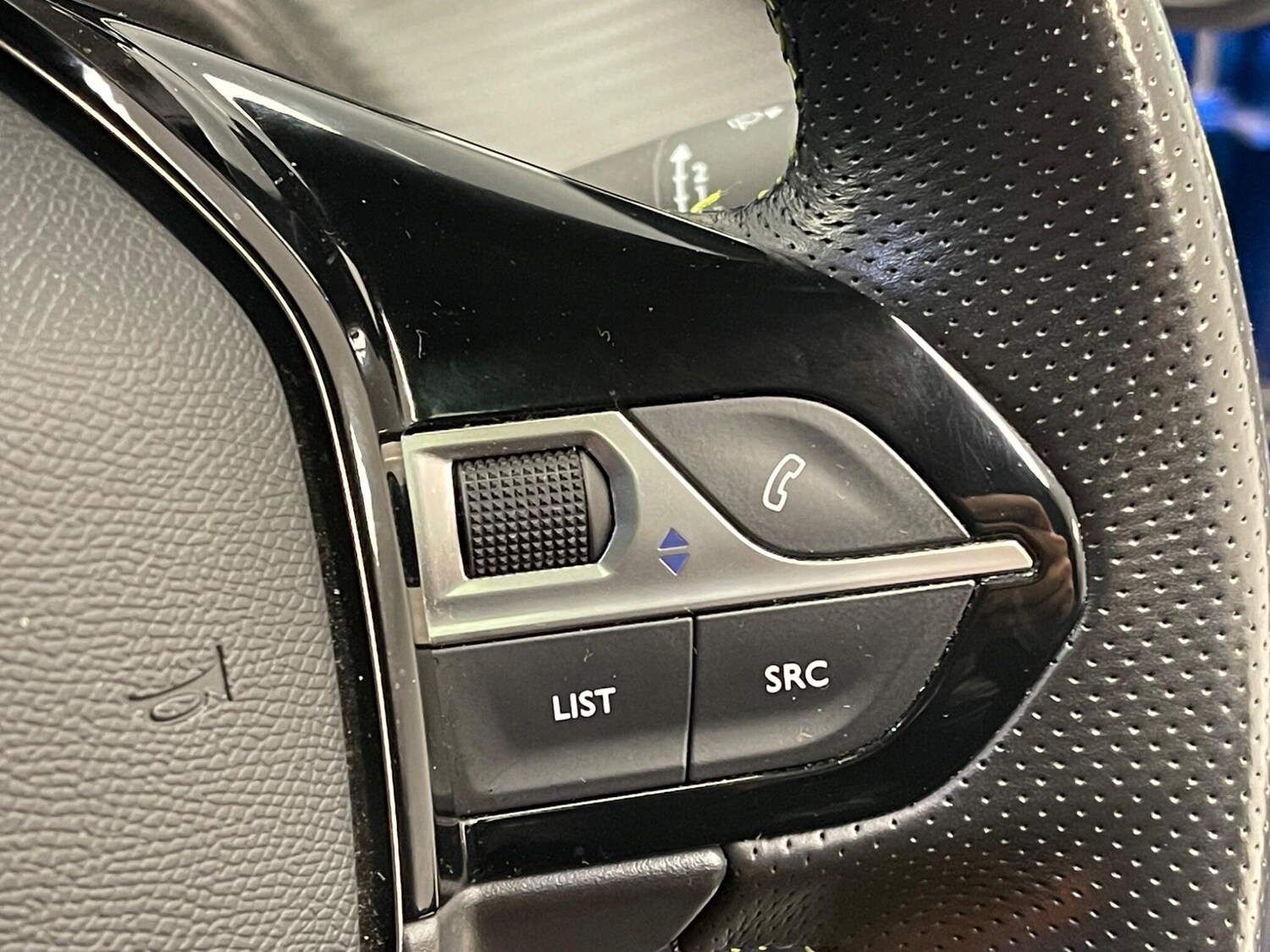 Used Peugeot E-2008 2021 for sale - 76521815: Photo 15