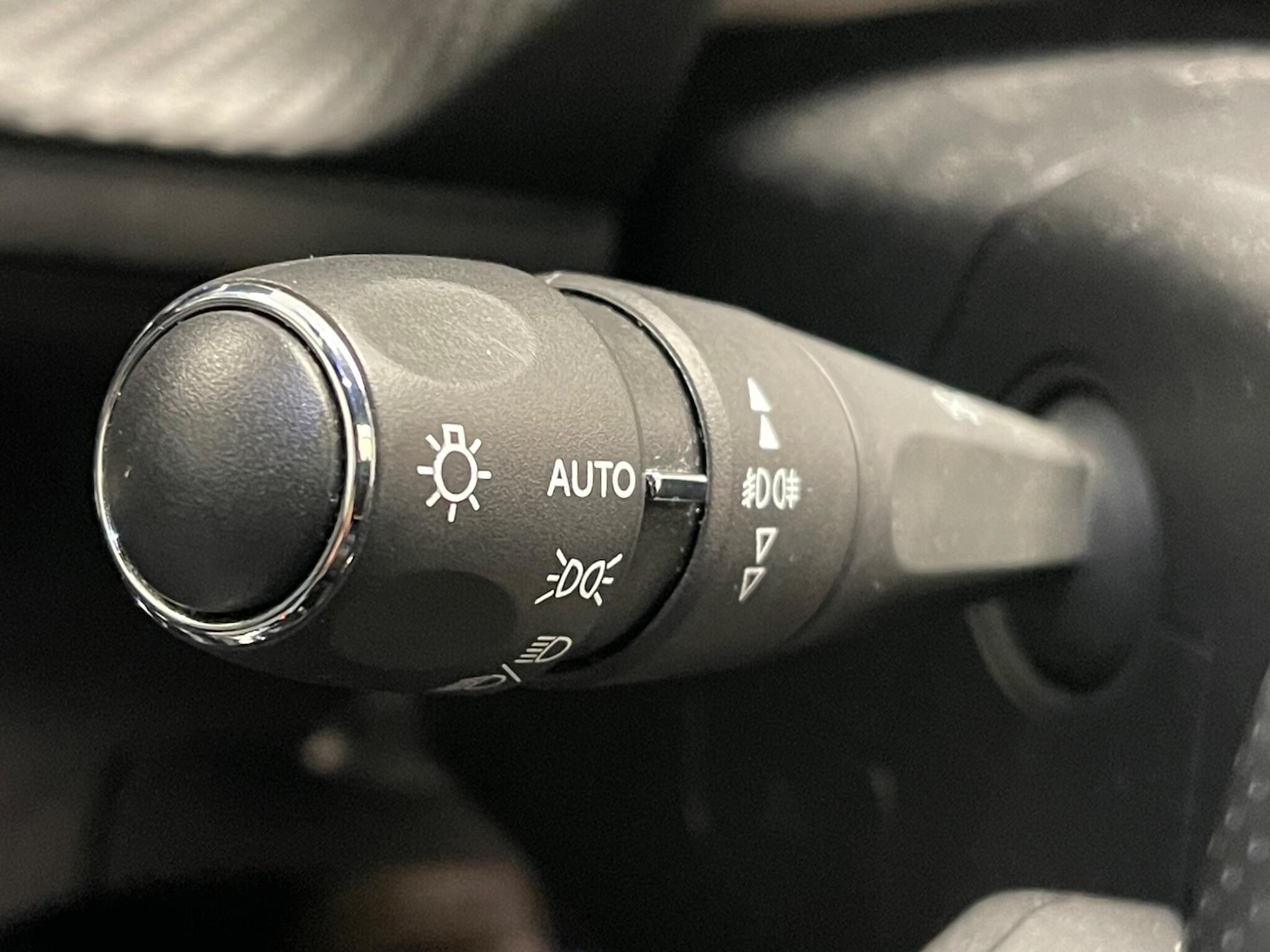 Used Peugeot E-2008 2021 for sale - 76521815: Photo 19