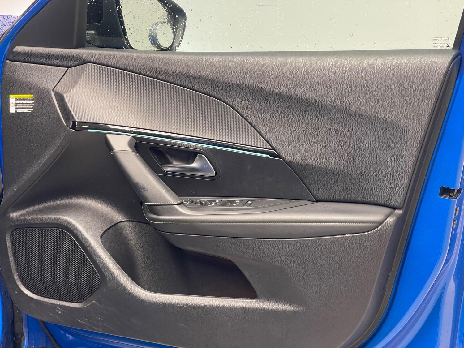 Used Peugeot E-2008 2021 for sale - 76521815: Photo 27