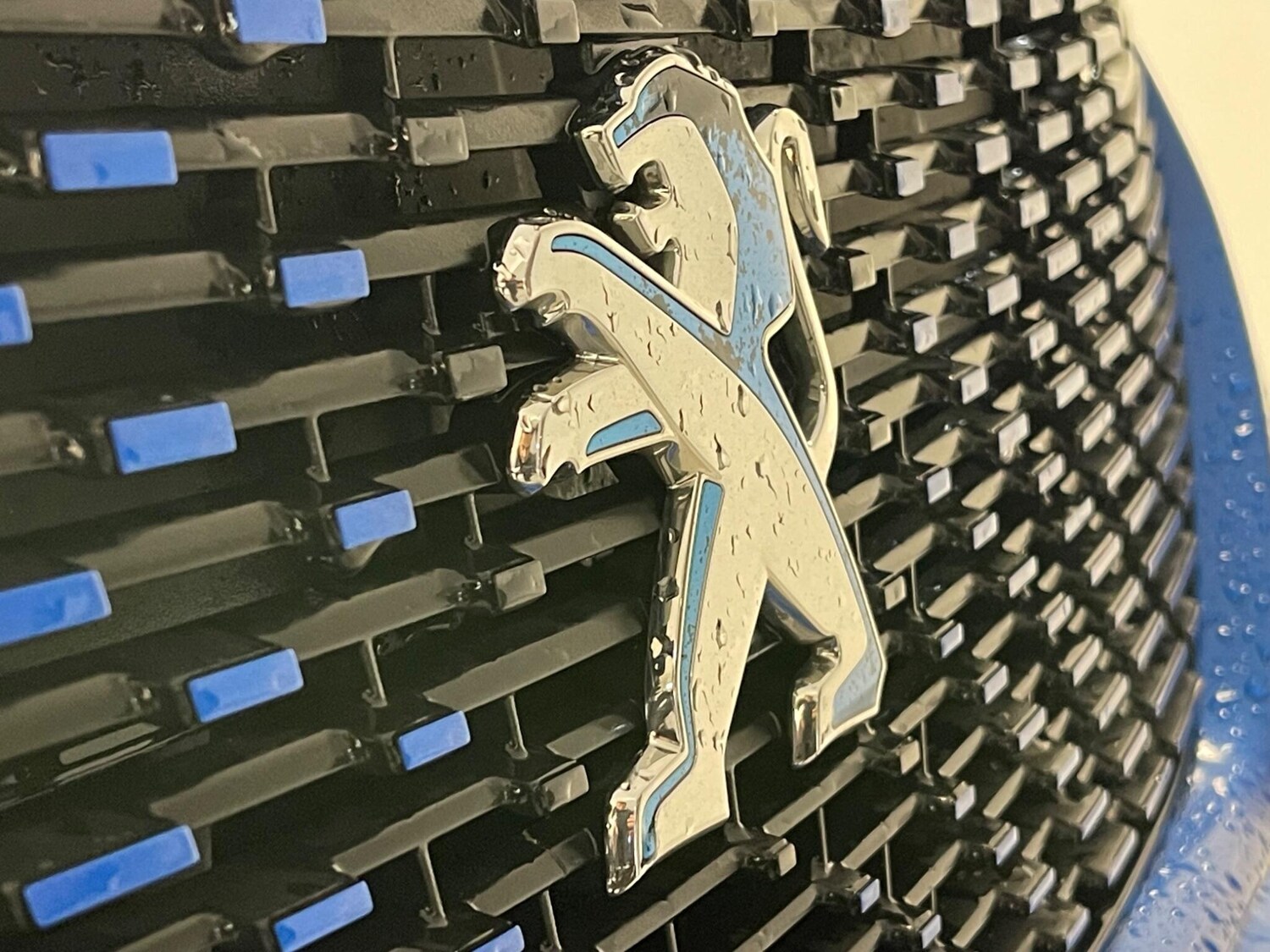 Used Peugeot E-2008 2021 for sale - 76521815: Photo 47