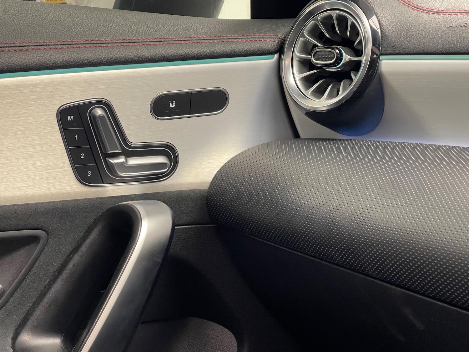 Used Mercedes-Benz CLA 2023 for sale - 76456642: Photo 29